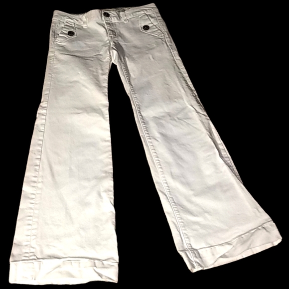 GAP Denim - 3/$30 GAP LIMITED EDITION WHITE JEANS